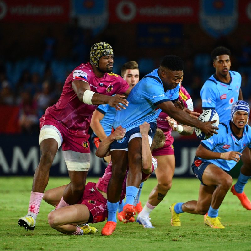 Wandisile Simelane breaks free in a tackle