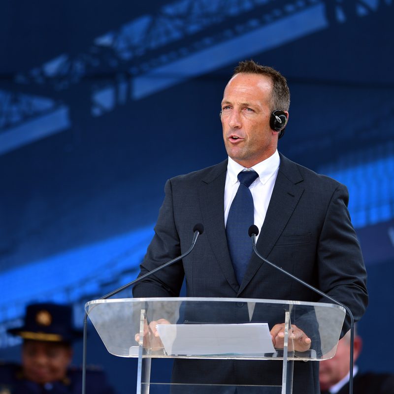 Stefan Terblanche speaking during function