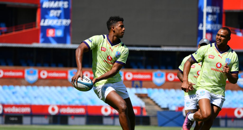 Canan Moodie passes the ball during training at Loftus (c) Vodacom Bulls/Johan Rynners