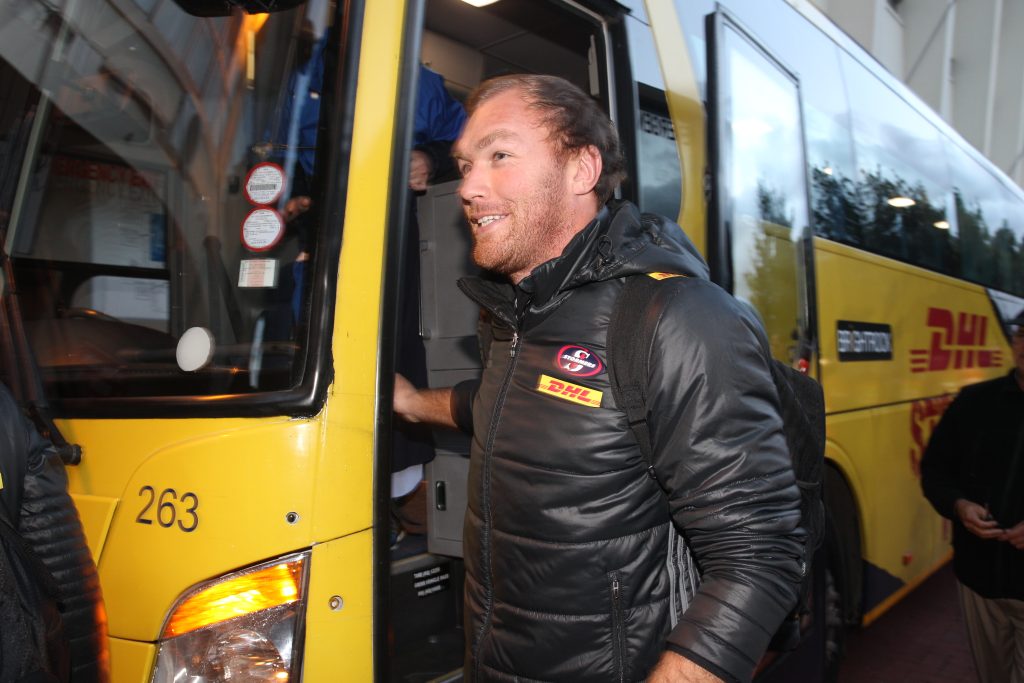 Schalk Burger gets of the bus in Cape Town (c) URC/Luke Walker/Gallo Images
