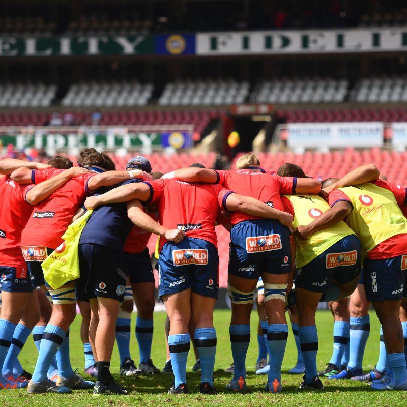 Vodacom Bulls team huddle up during a warm-up routine at the Emirates Airline Park (c) Vodacom Bulls/Johan Rynners