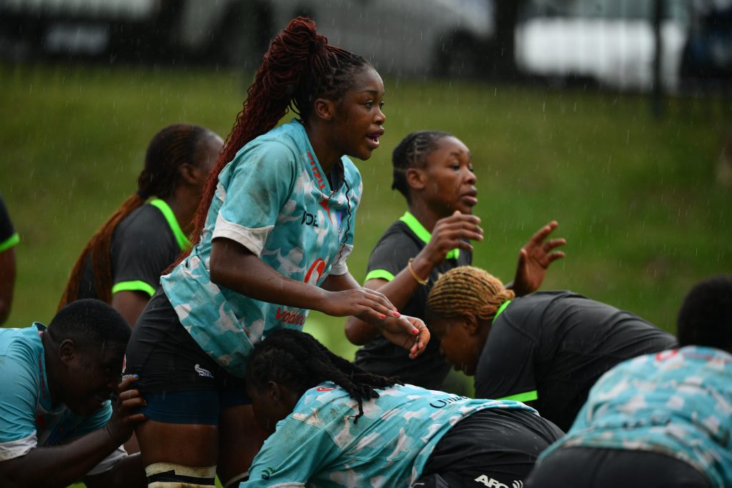 Anathi Qolo with the Bulls Daisies during training at the HPC (c) Vodacom Bulls/Johan Rynners