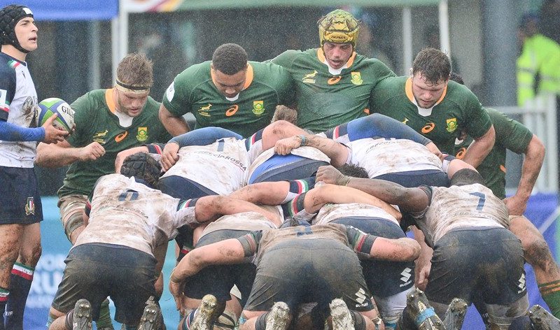 Junior Springboks setting up a scrum during their match against Italy (c) SA Rugby