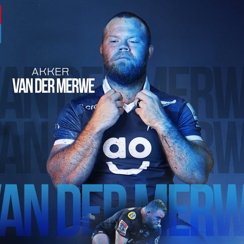 Akker van der Merwe signs poster (c) Vodacom Bulls