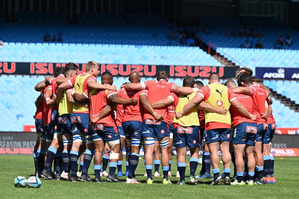 Vodacom Bulls in a team huddle before their match against Scarlets at Loftus (c) Vodacom Bulls/Johan Rynners