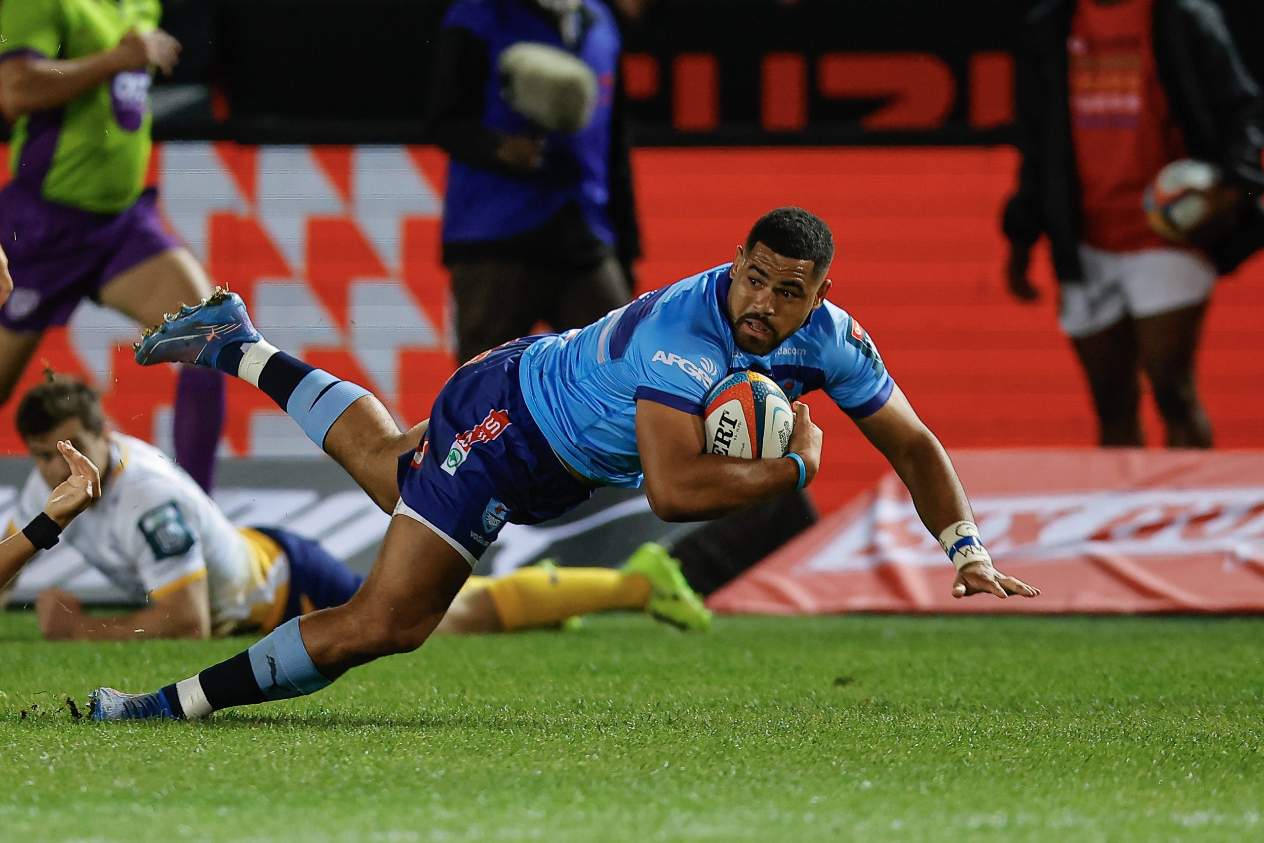 POLLARD BACK IN BLUE FOR VITAL VODACOM URC SHOWDOWN